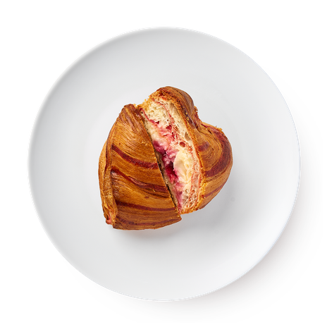 Слойка Валентинка с малиновым кремом «Из Лавки»